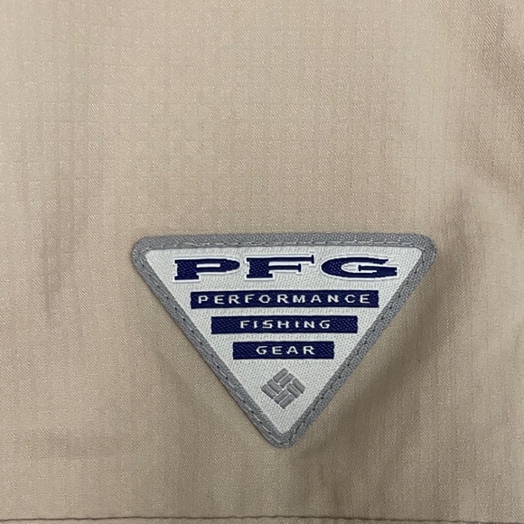 Columbia PFG Performance Fishing Gear Khaki Long Sleeve Shirt - Picture 7 of 8